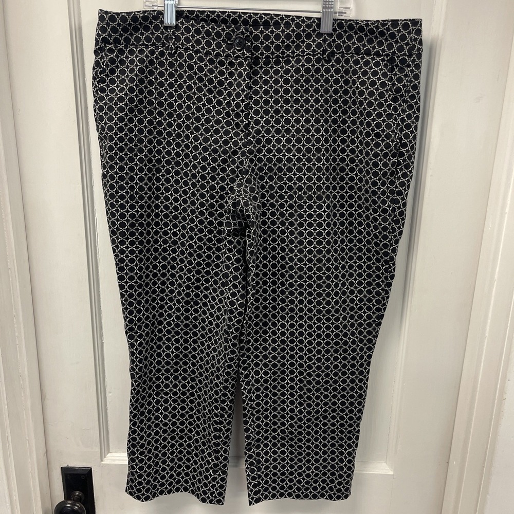 Hilary Radley Pants, Women's Size 14 Black White Geometric Design , Capri